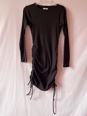 Shades of Rose Black Knit Drawstring Dress 🔲🖤🥀
